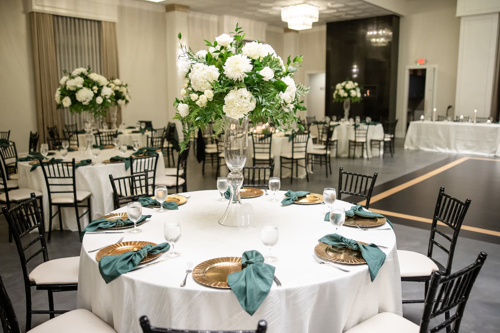 Carter's Florist, Nursery & Landscaping - Image 1