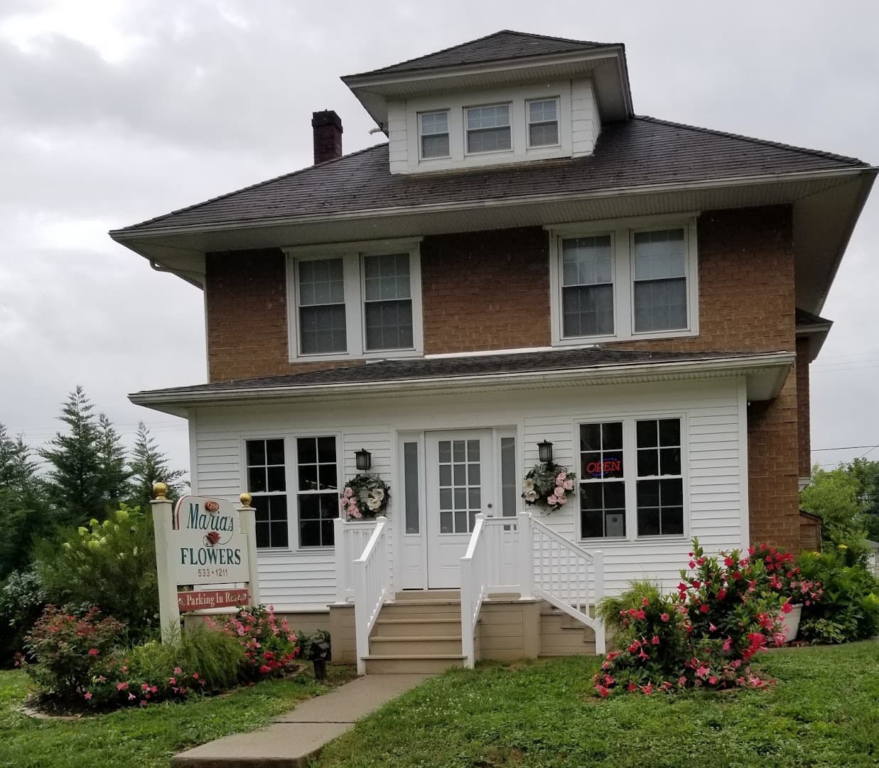 Maria's Flowers - Image 1