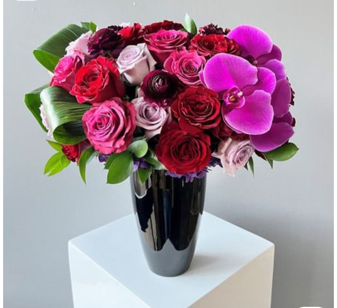 Brickell Glamour Flowers - Image 1