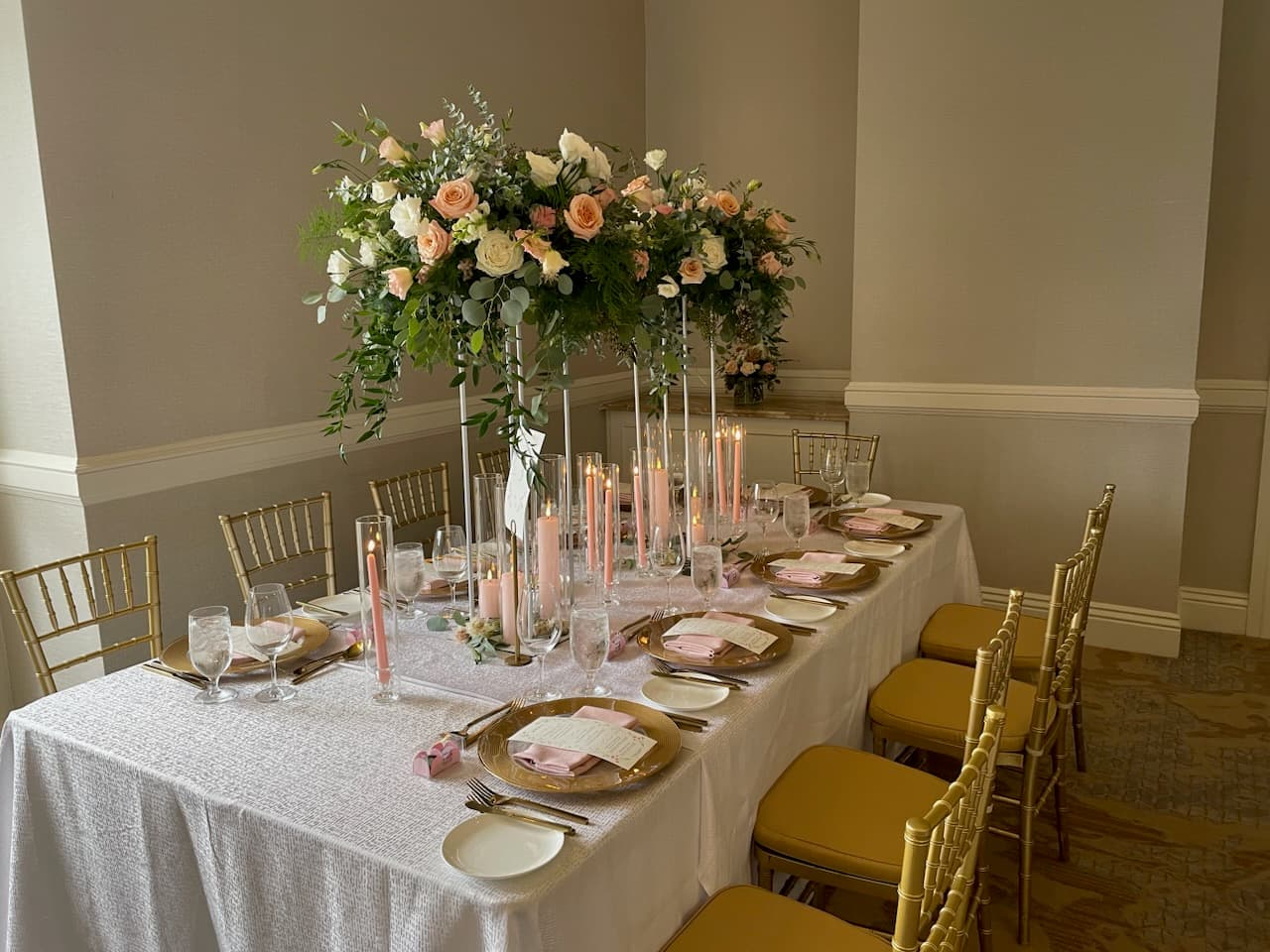 Petals and Decor - Image 1