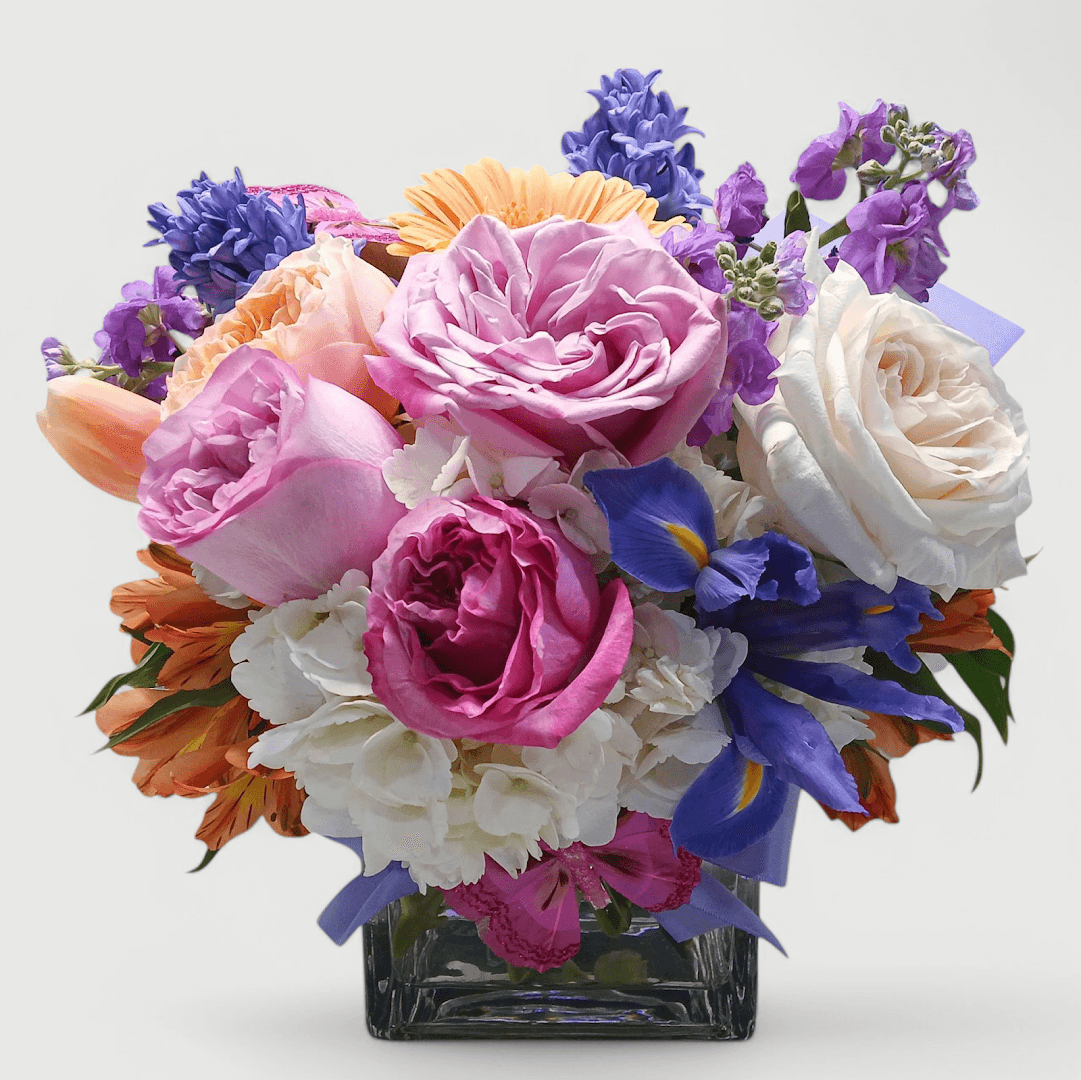 Joey-Lynn's Flowers - Image 1