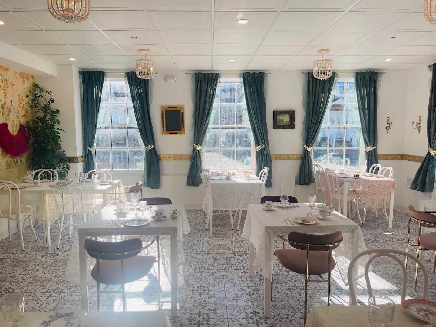 The Vintage Tea and Cake Company Lexington - Image 1