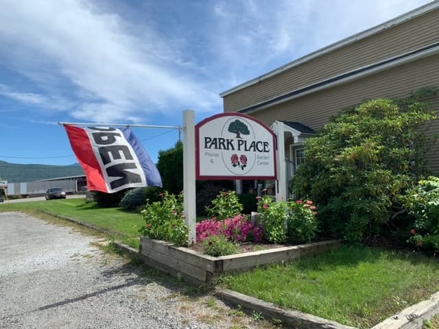 Garland's Park Place Florist - Image 1