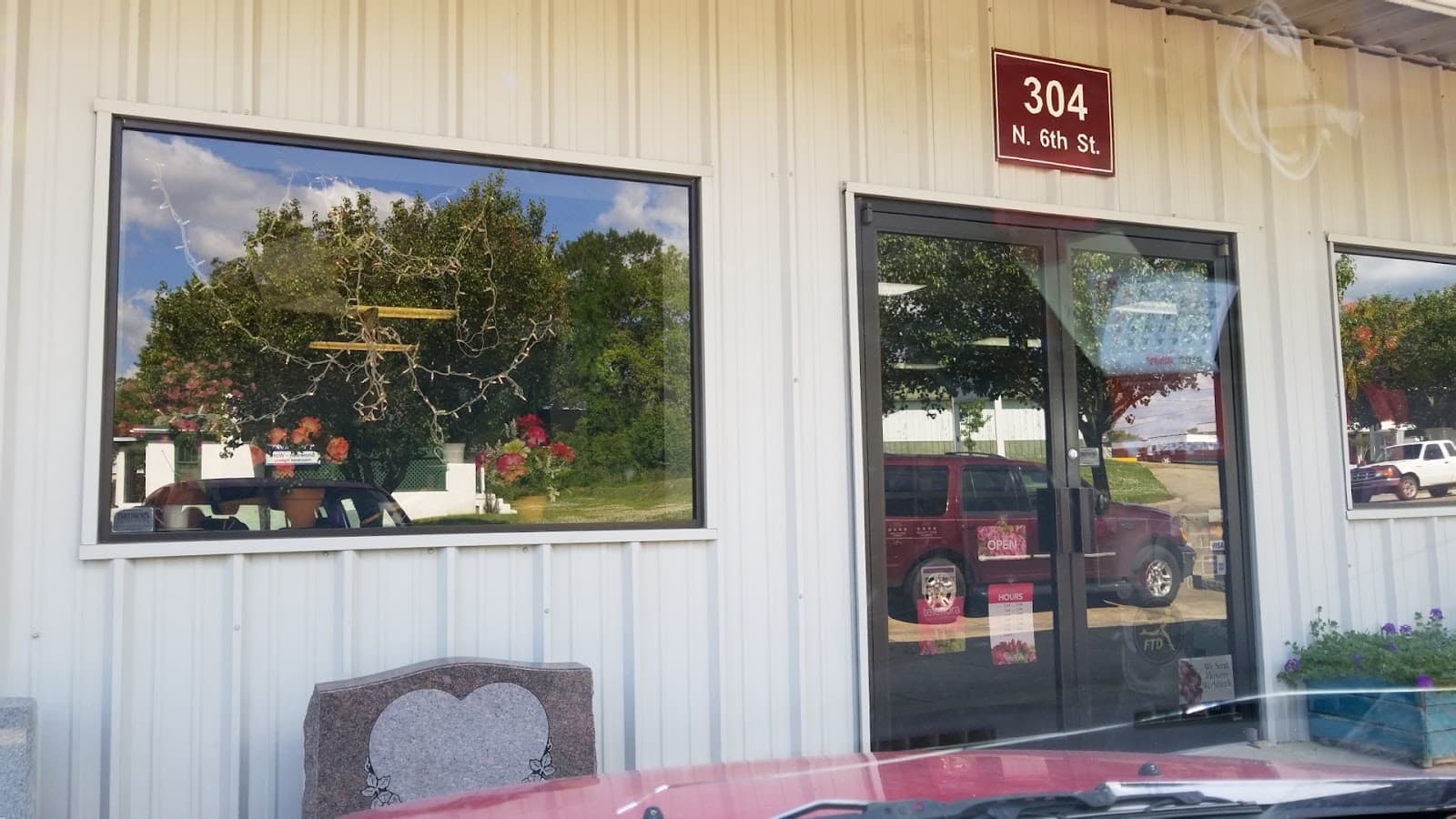 Ruby's Leesville Florist - Image 1