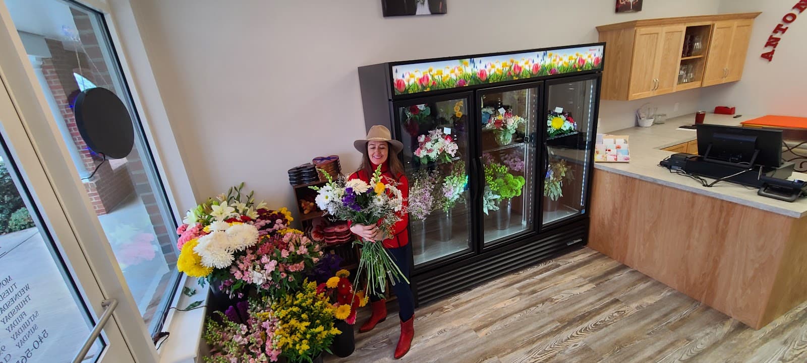 Antonina's Floral Design - Image 1