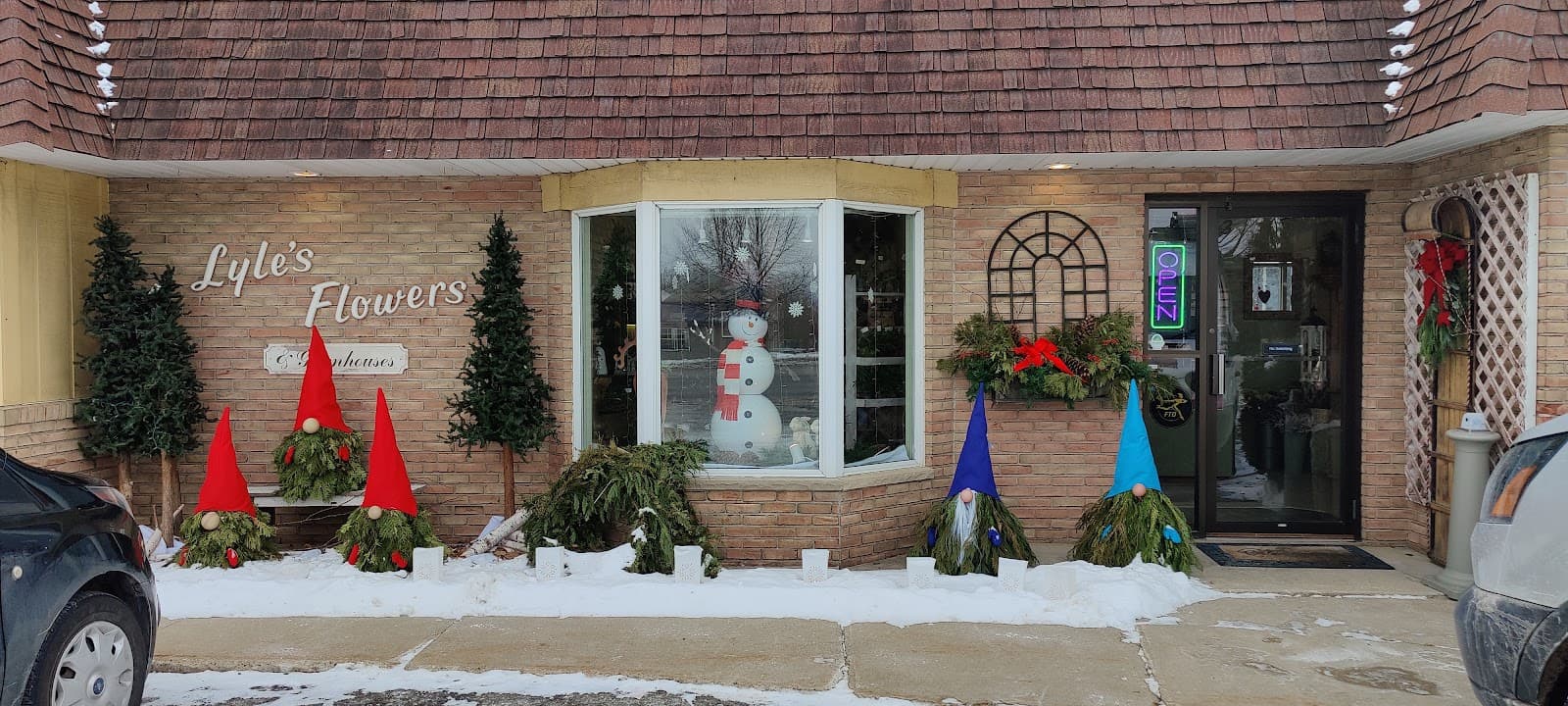 Lyle's Flowers & Greenhouses - Image 1