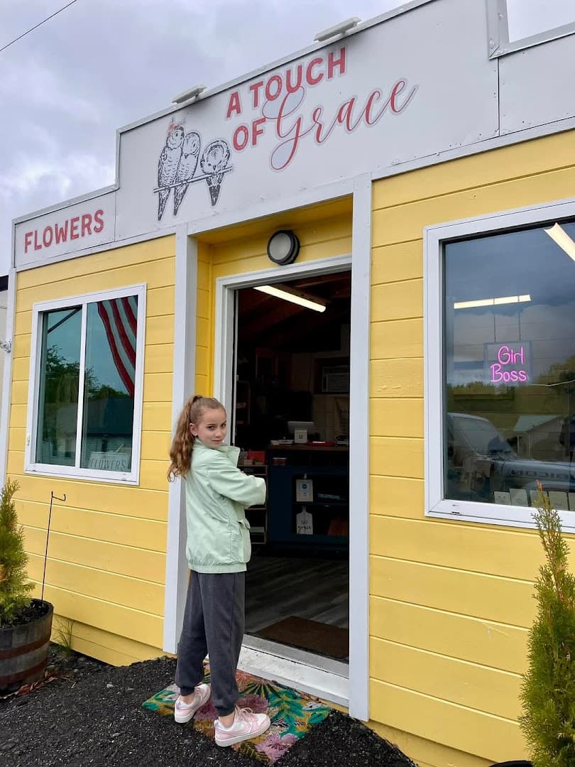 A Touch of Grace Flowers And Gifts - Image 1