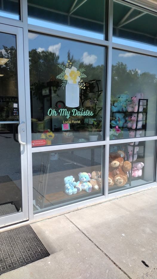 Oh My Daisies - Image 1