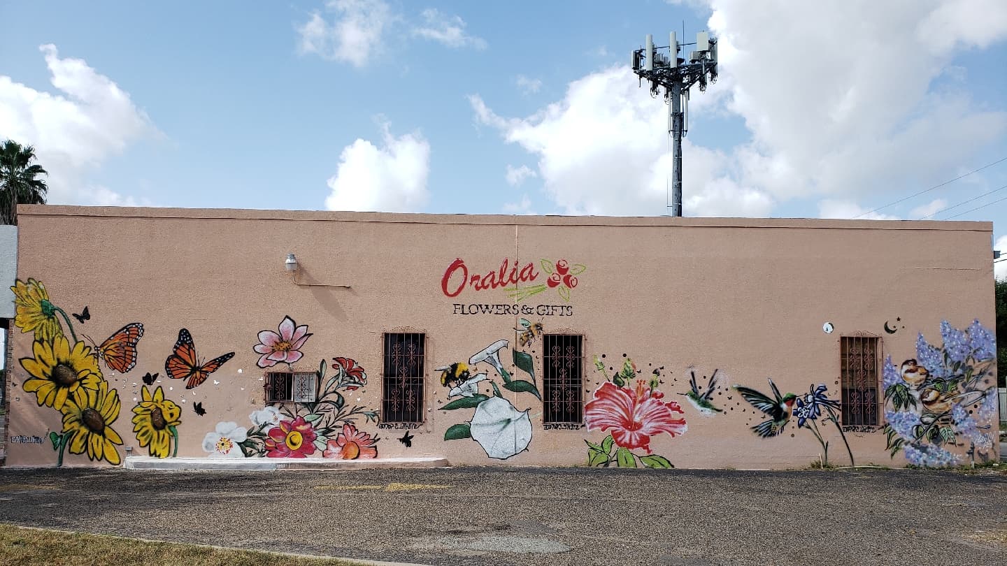 Oralia Flowers & Gifts McAllen - Image 1