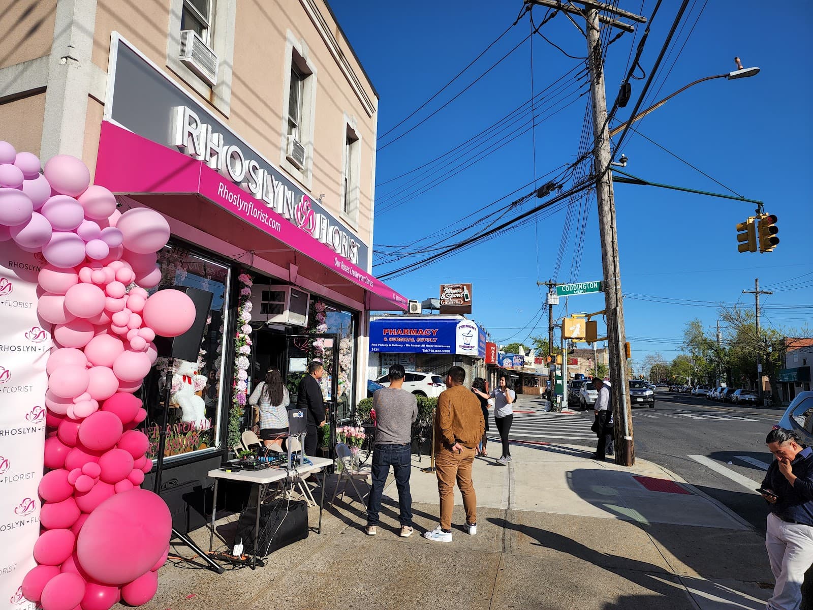 Rhoslyn Florist - Image 1