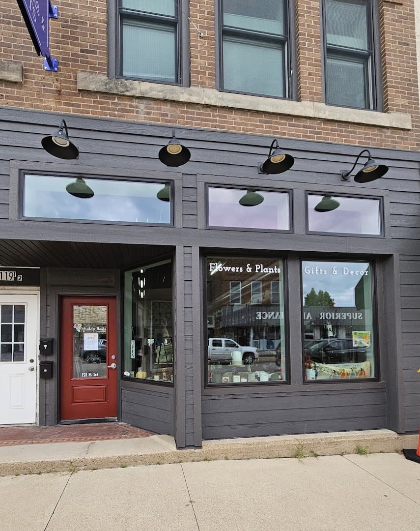 Muddy Boots Flowers & Gifts - Monticello, IA Florist and Flower Delivery - Image 1