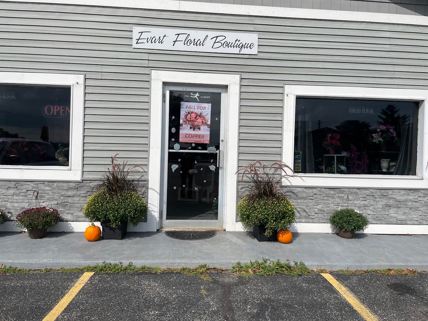 Evart Floral Boutique - Image 1