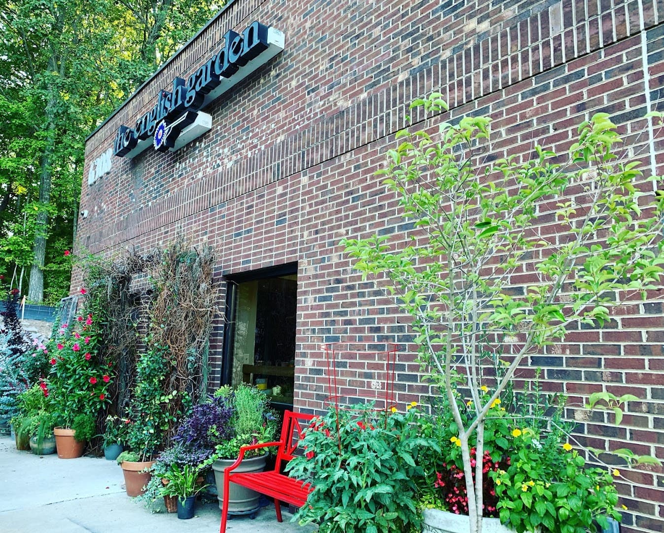 The English Garden Florist Raleigh - Image 1