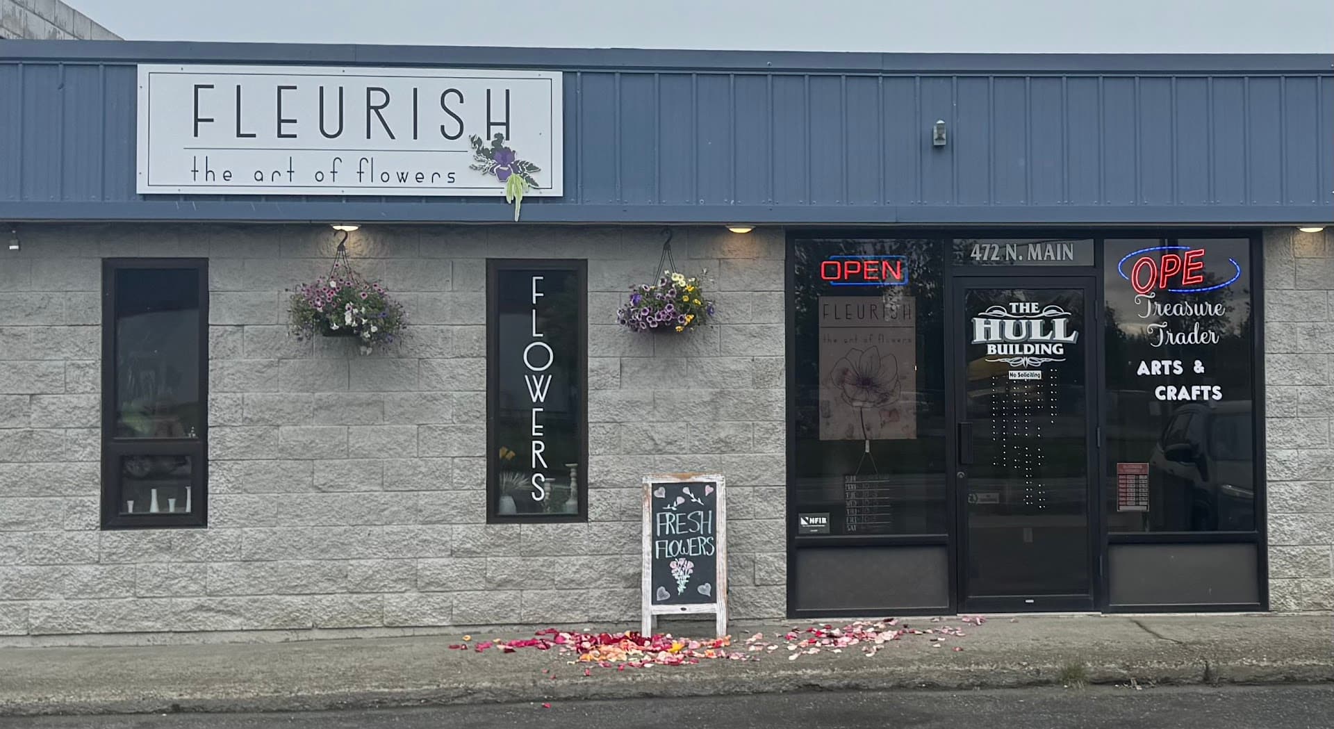 Fleurish, the art of flowers - Image 1