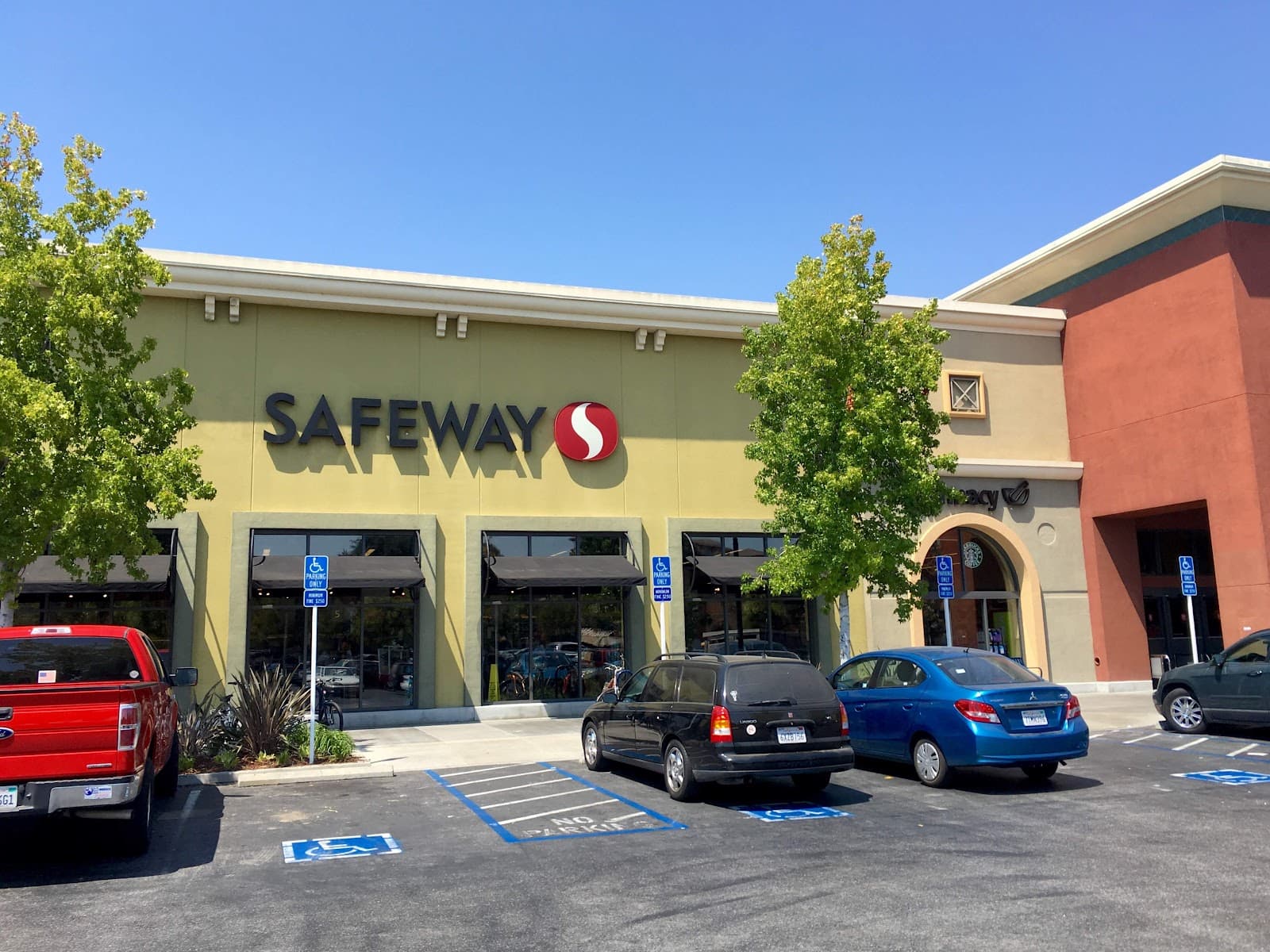 Safeway - Image 1