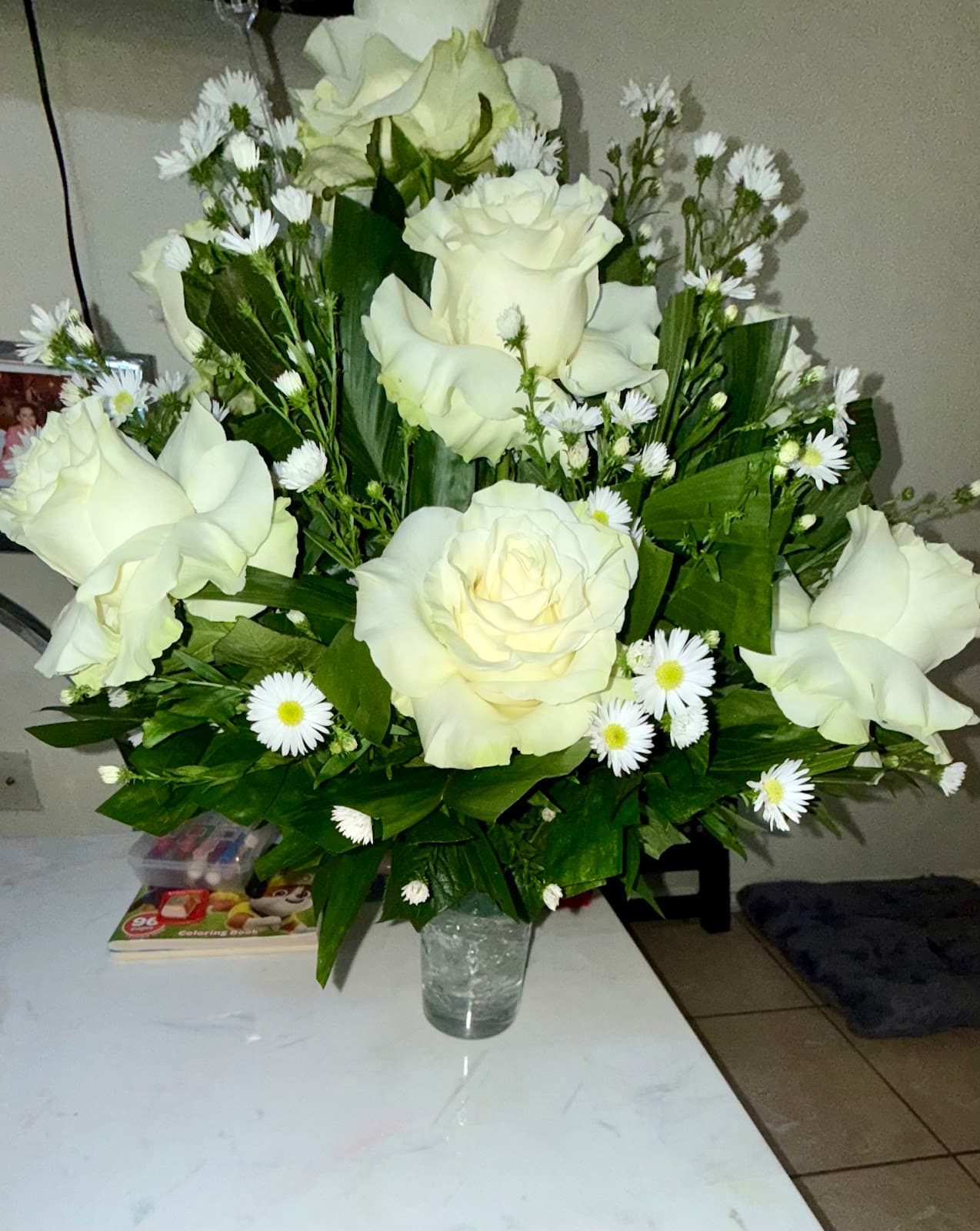 Alicia's Flower Shop - Image 1