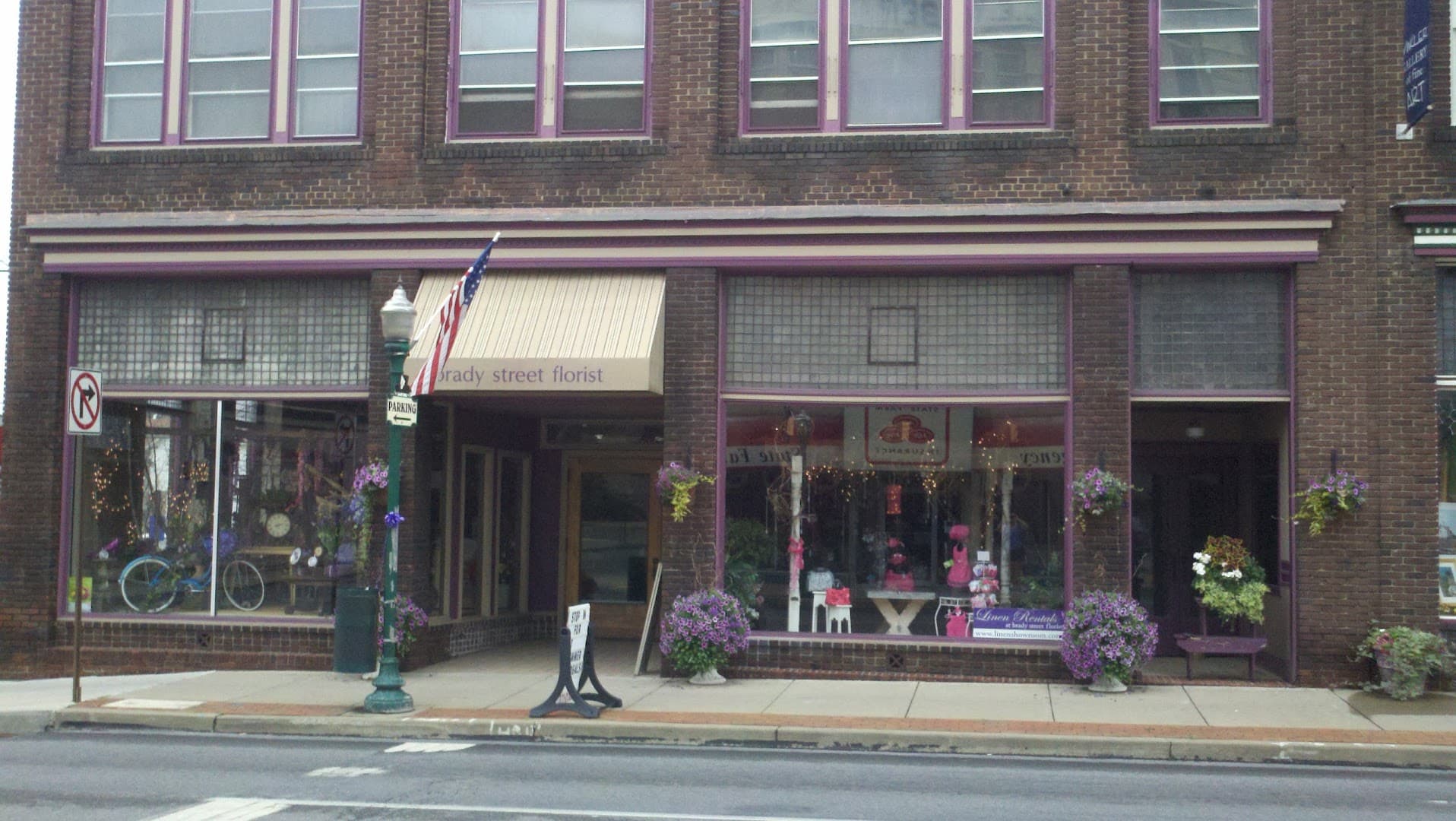Brady Street Florist - Image 1