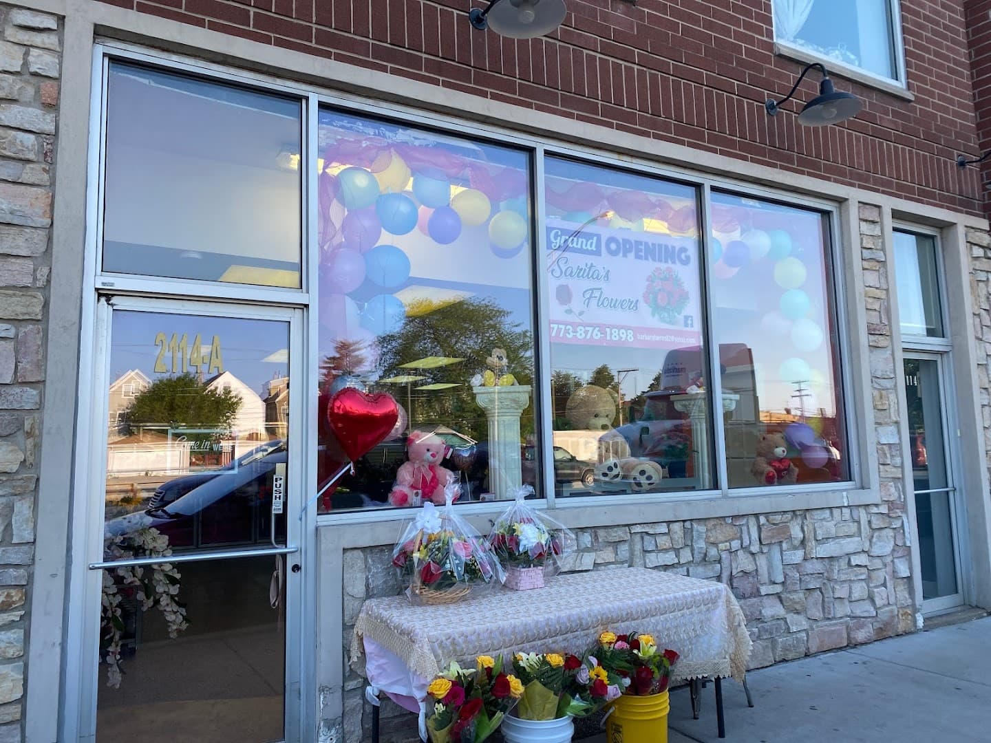 Sarita’s Flower Shop - Image 1