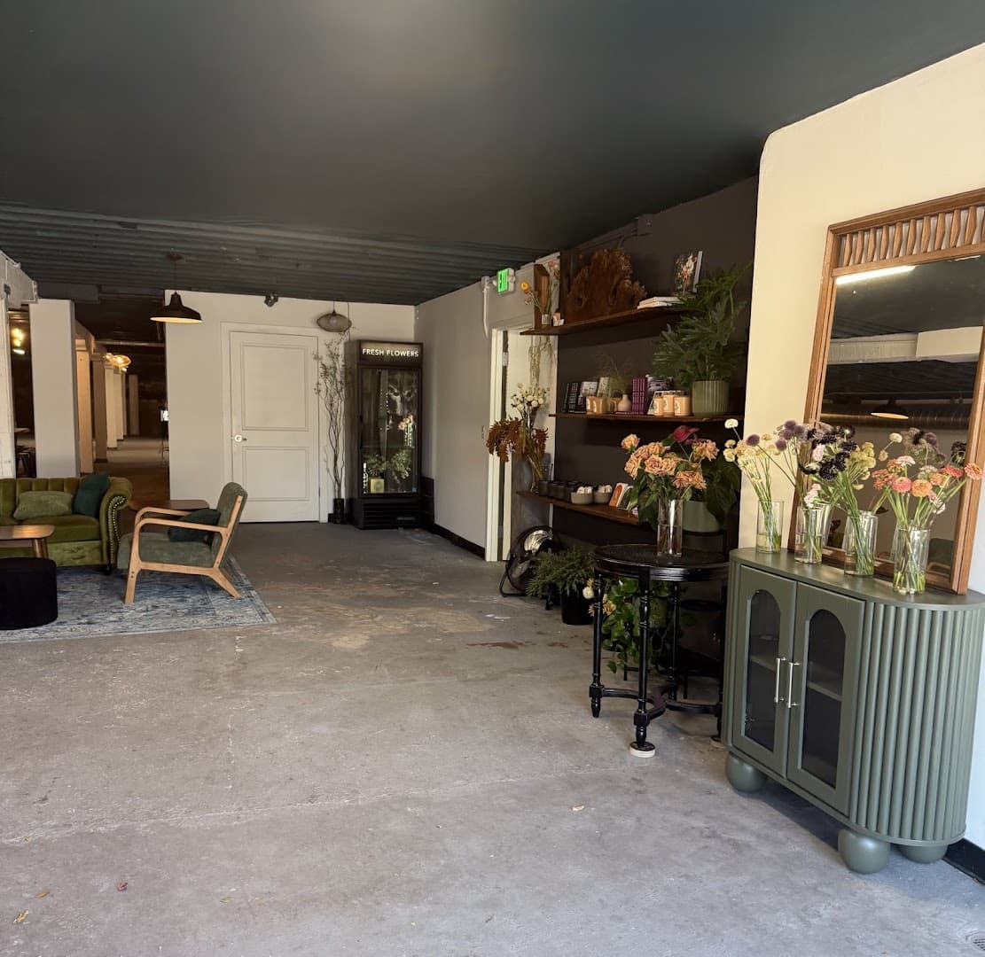 Ribbon and Twine Floral - Image 1