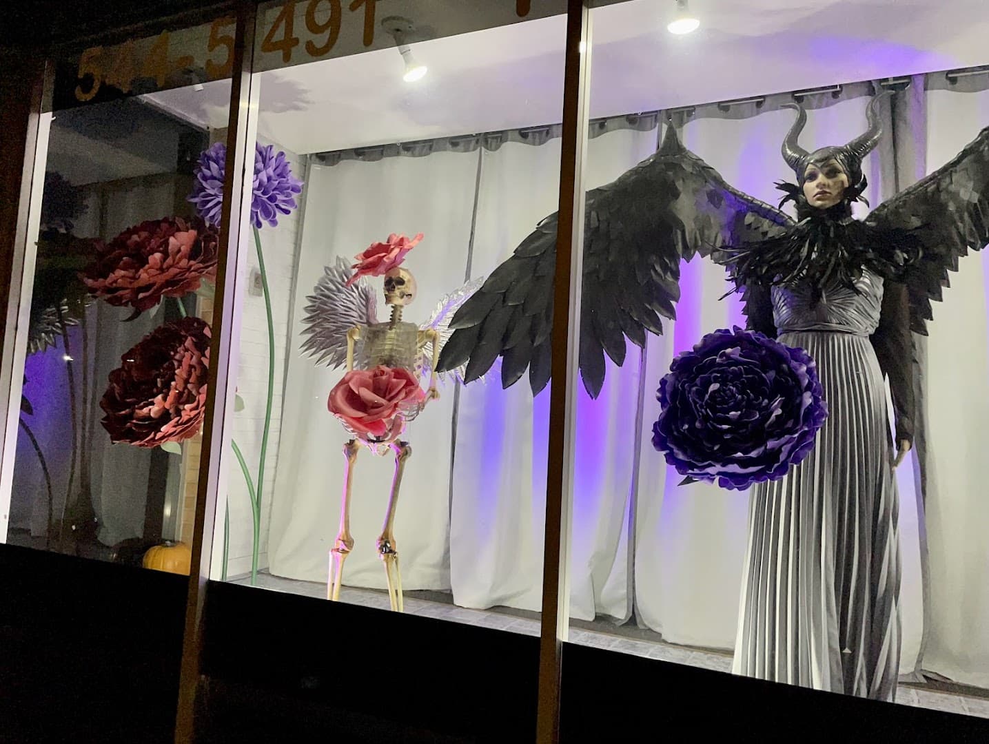 Flowers By Mary Lou - Image 1