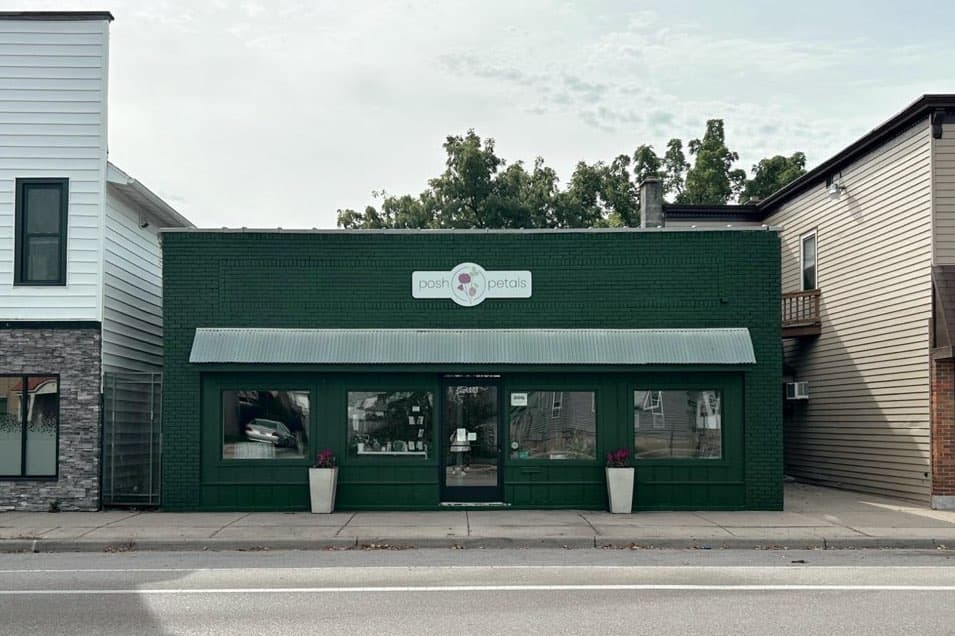 Posh Petals - Image 1