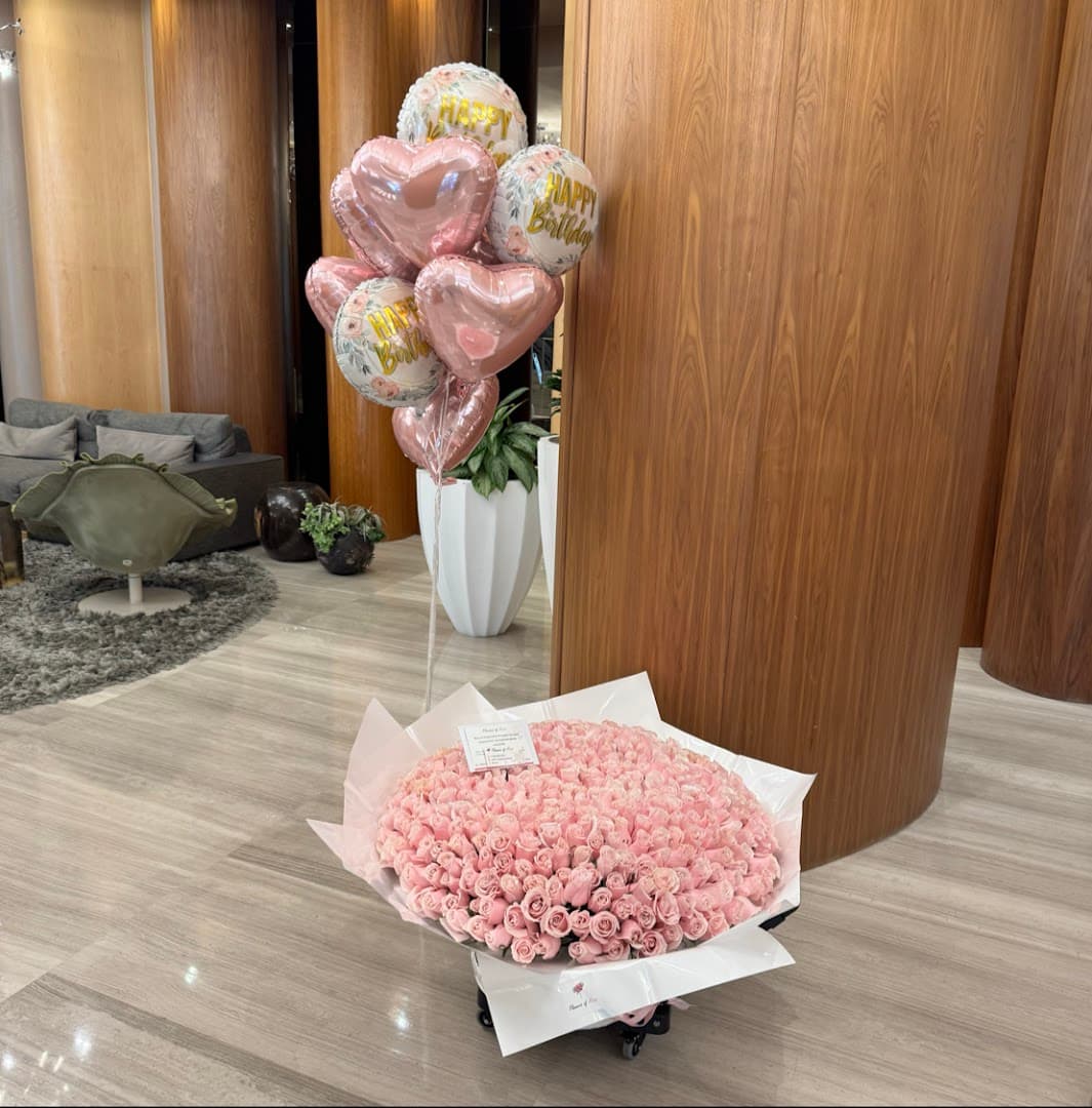 Flowers of Miami - Image 1