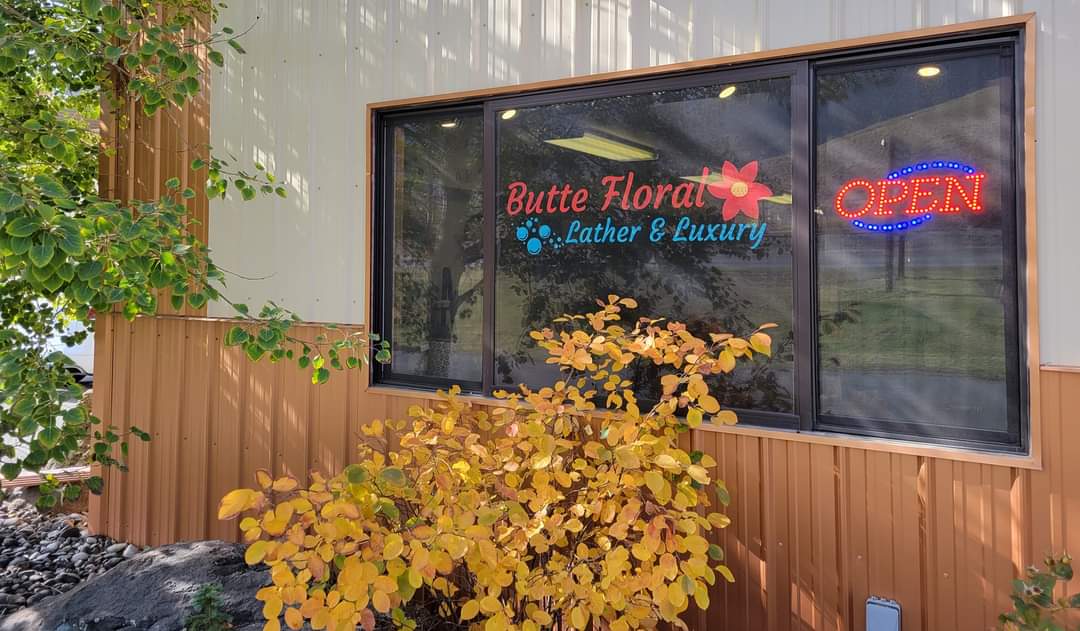 Butte Floral Lather & Luxury - Image 1