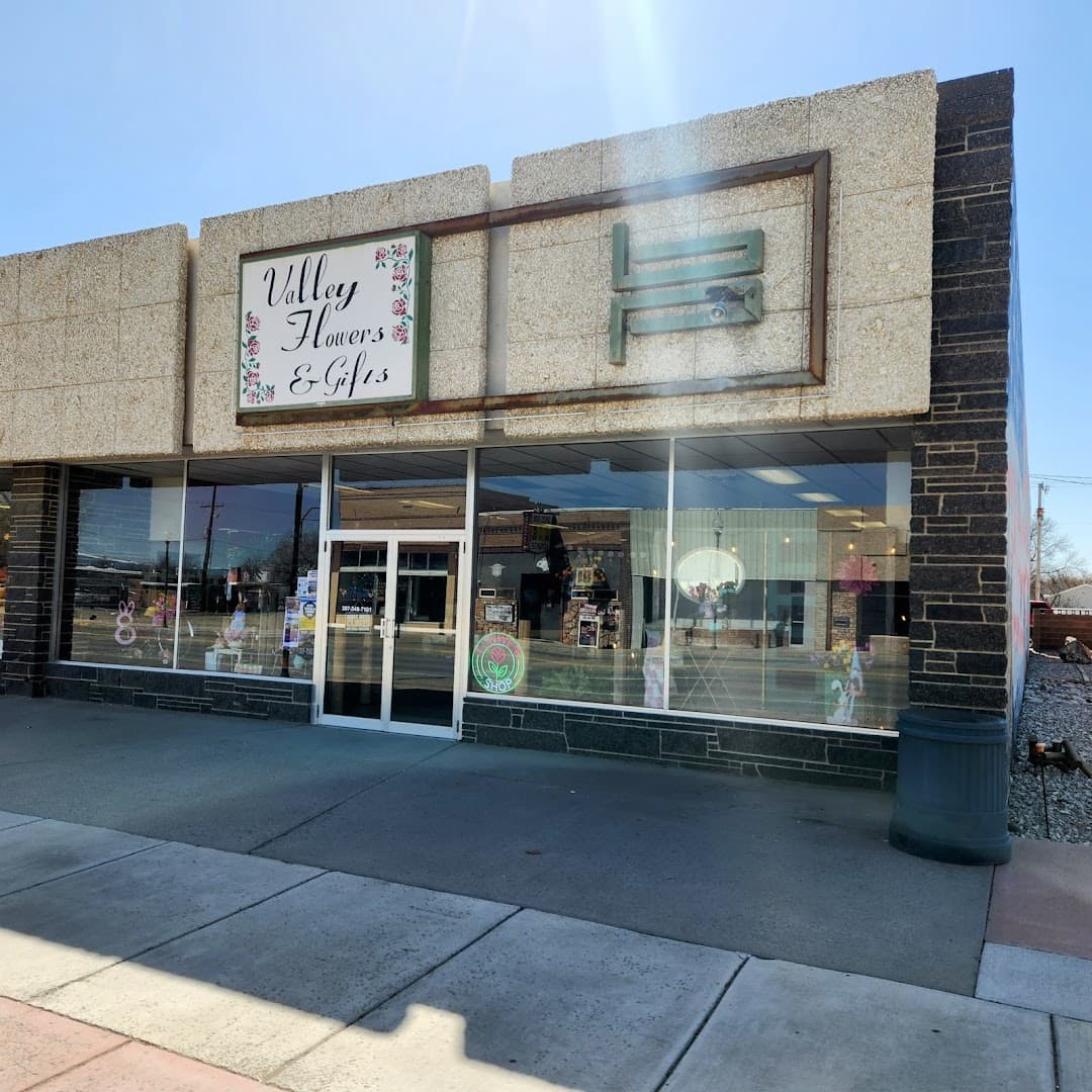 Valley Flower & Gifts - Image 1