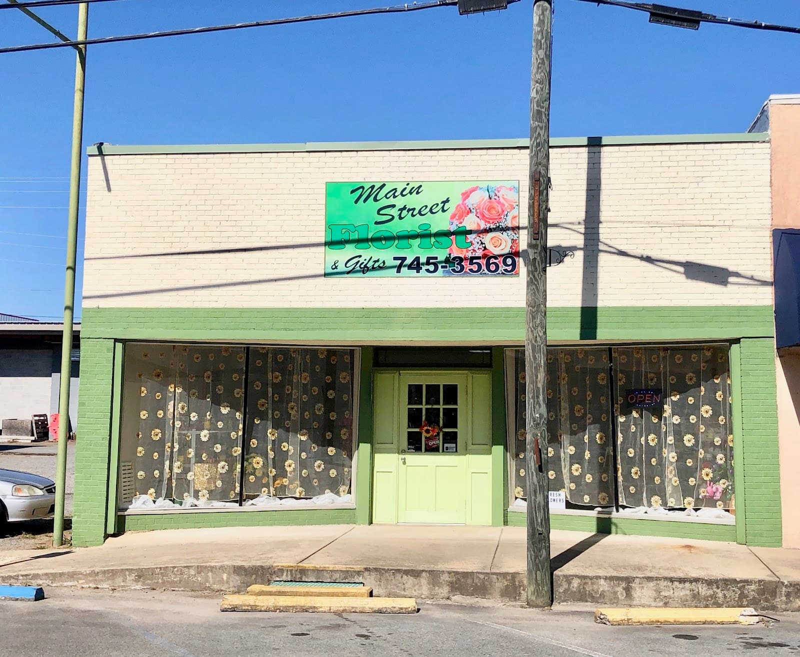 Main Street Florist & Gifts - Image 1