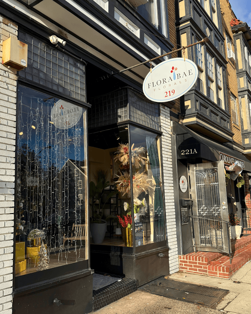 Flora Bae Florals - Image 1