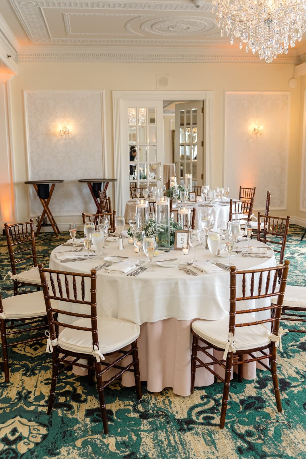 Silver Tulip - Image 1