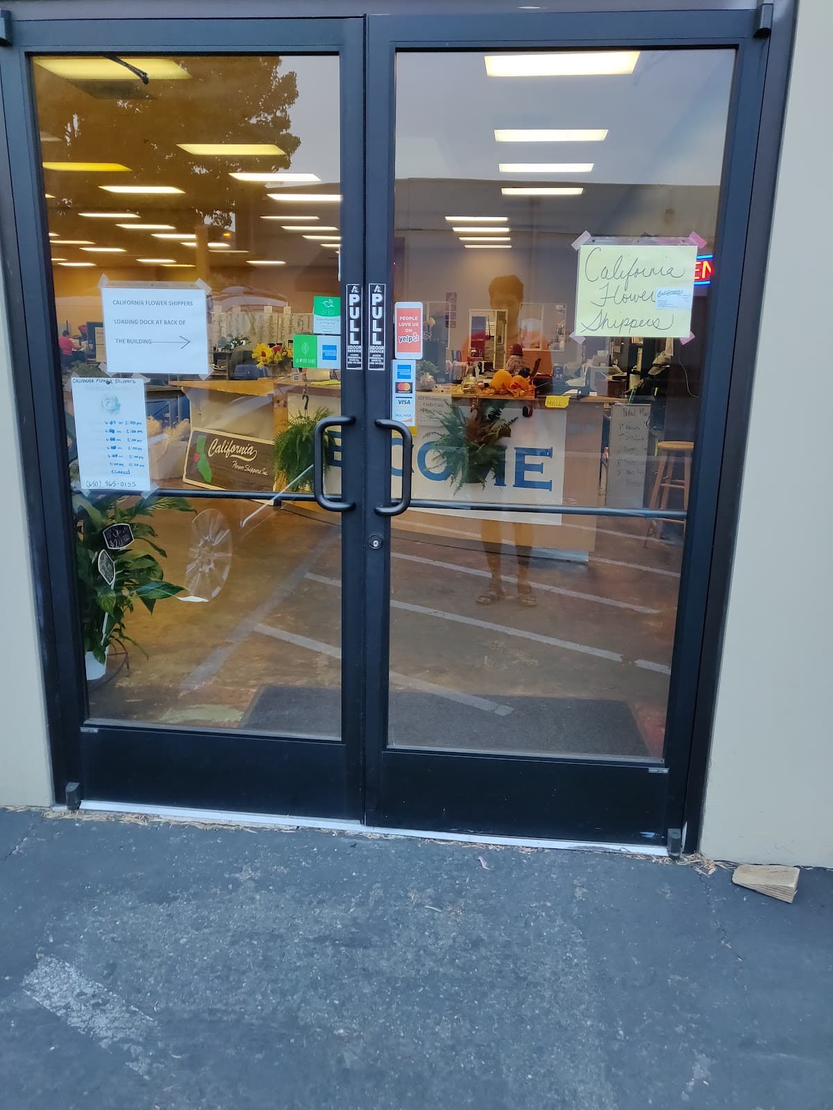 California Flower Shippers - Image 1