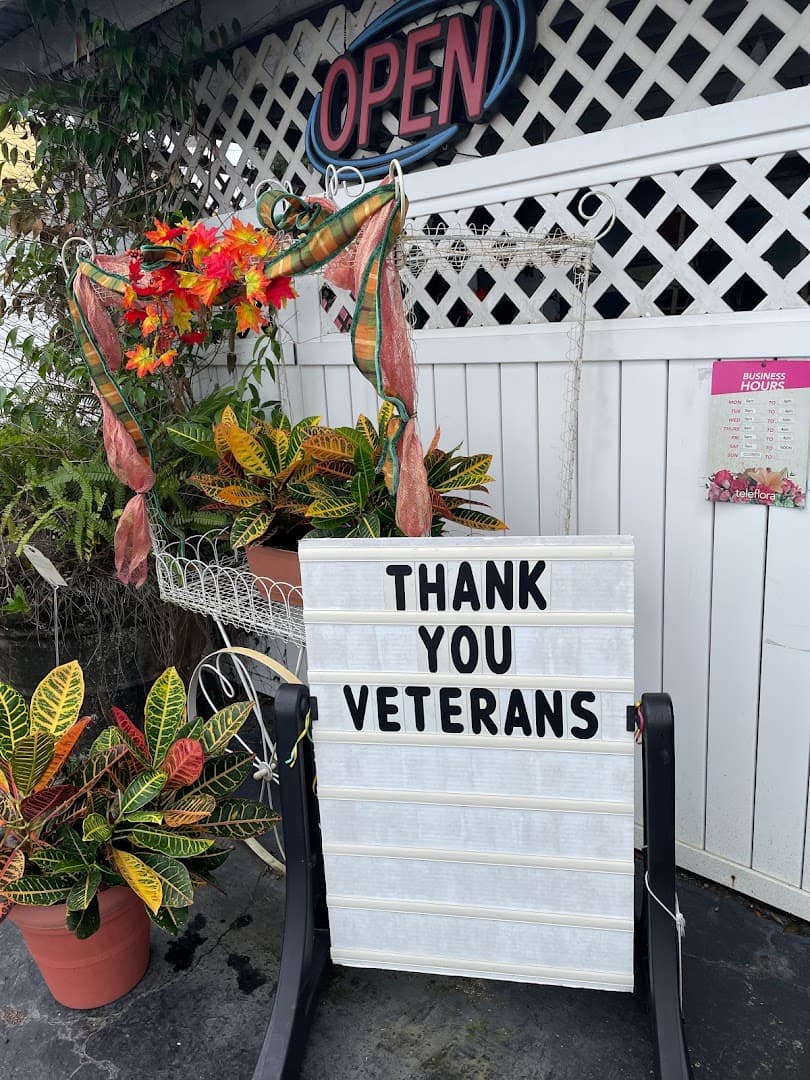 Skip's Florist and Christmas House - Image 1