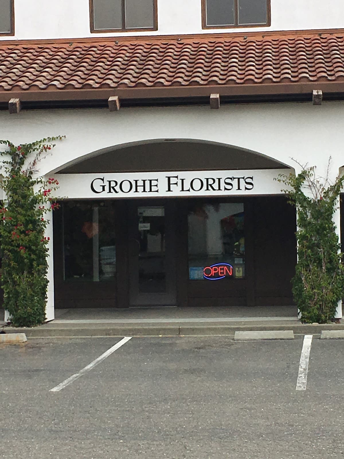 Grohe Florists of SANTA ROSA California - Image 1