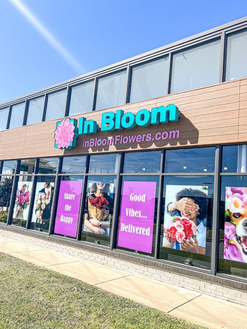 In Bloom Flowers - Image 1