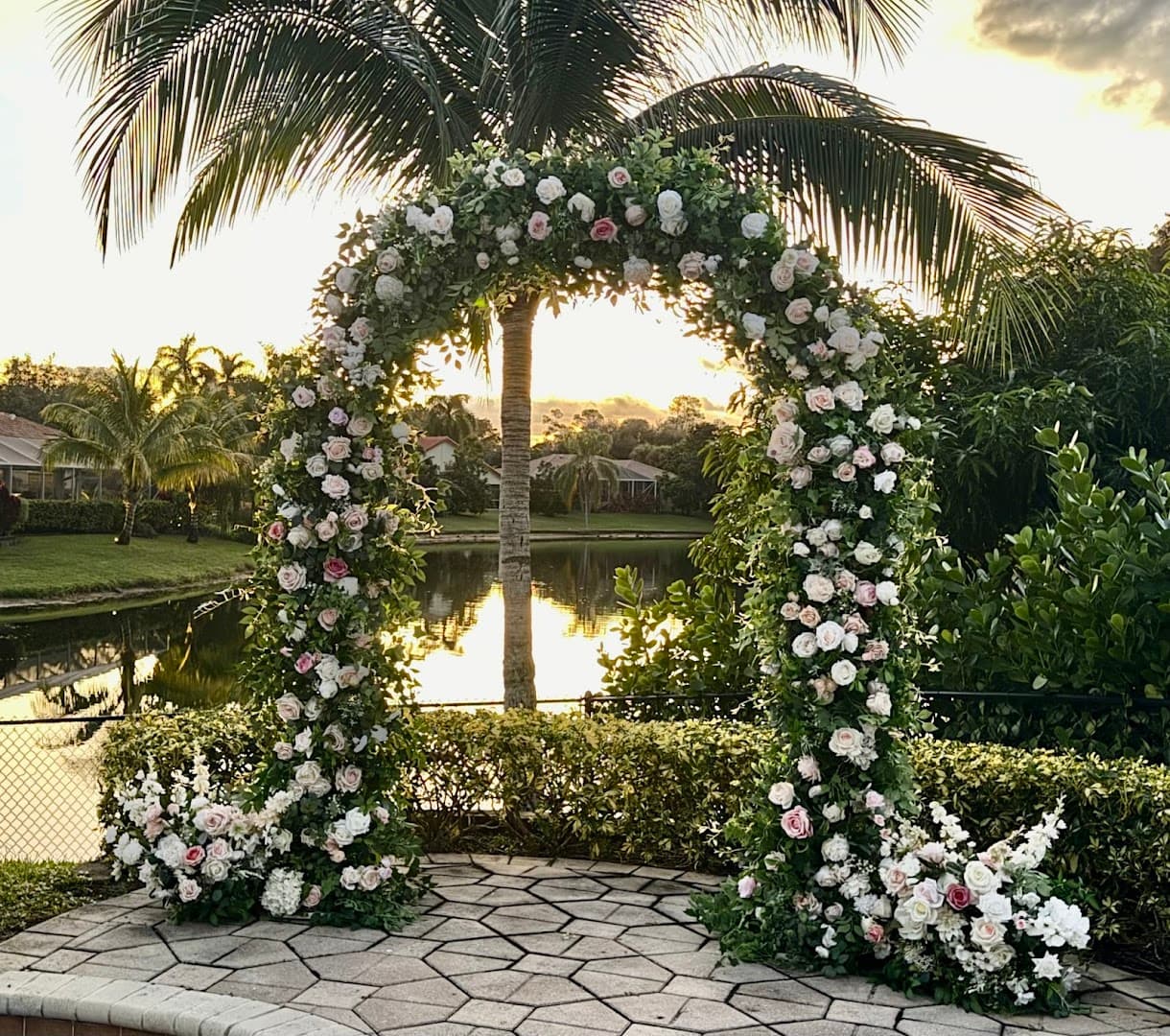 Rustic Decor Rentals - Image 1