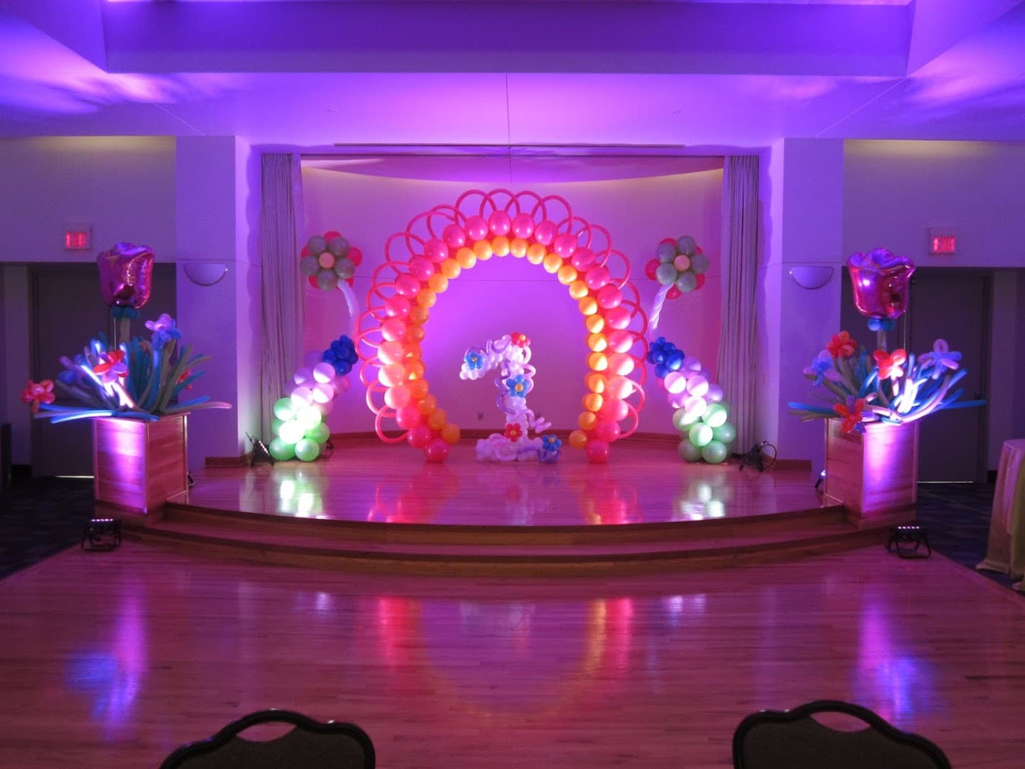 Bouquets & Balloons - Image 1