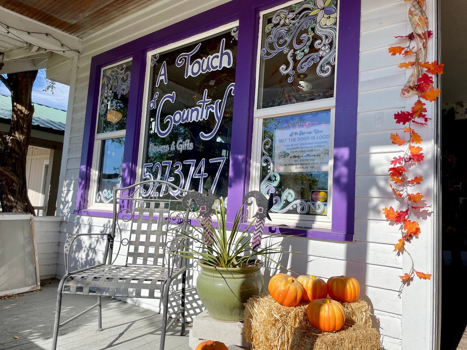 Touch of Country Floral - Image 1