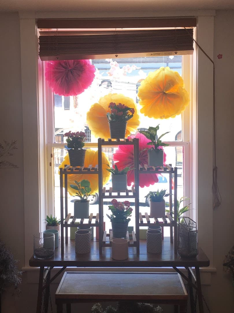 Freesia and Vine FAV Flowers - Image 1