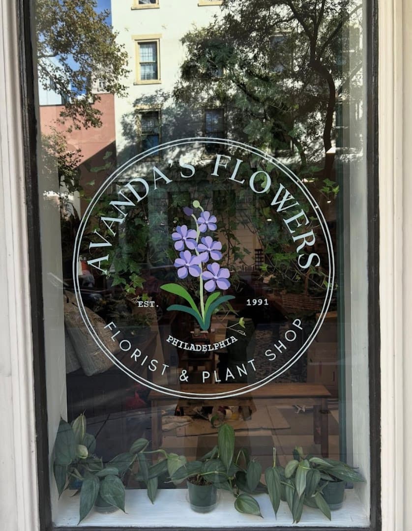 Avanda’s Flower & Plant Shop - Image 1