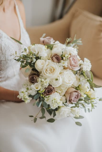 Stylish Blooms Floral Studio - Image 1