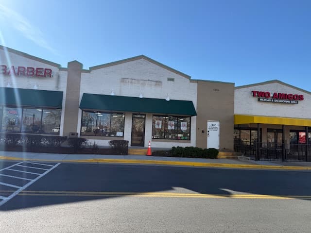 Giant Floral - Image 1