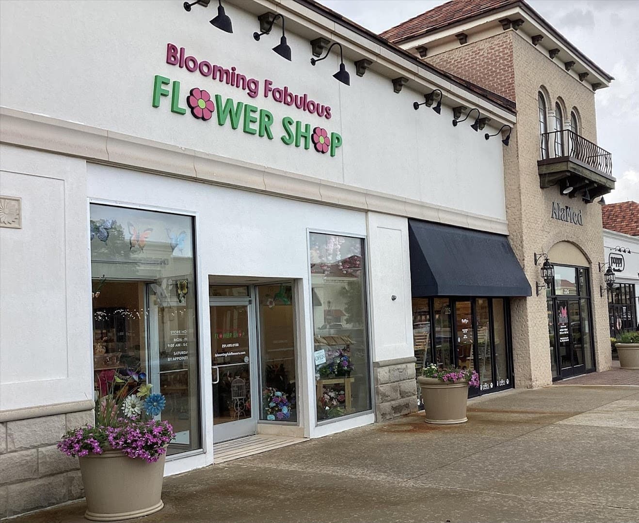 Blooming Fabulous Flower Shop - Image 1