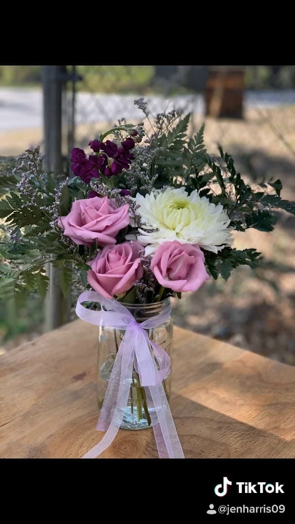 Southern Roze ~ Flowers & gifts - Image 1