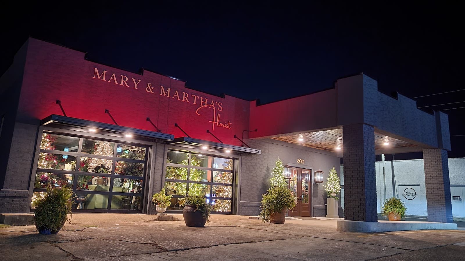 Mary & Martha's Florist & Gifts - Image 1