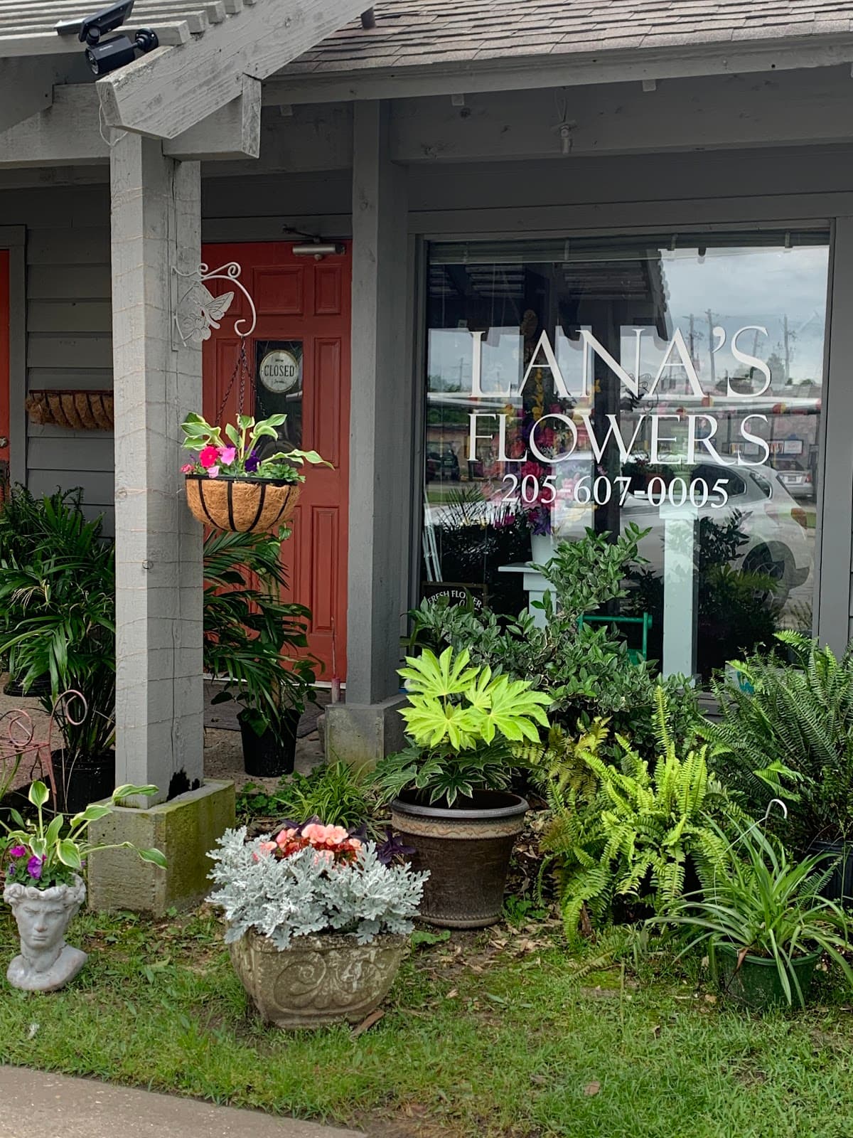 Lana's Flowers - Image 1