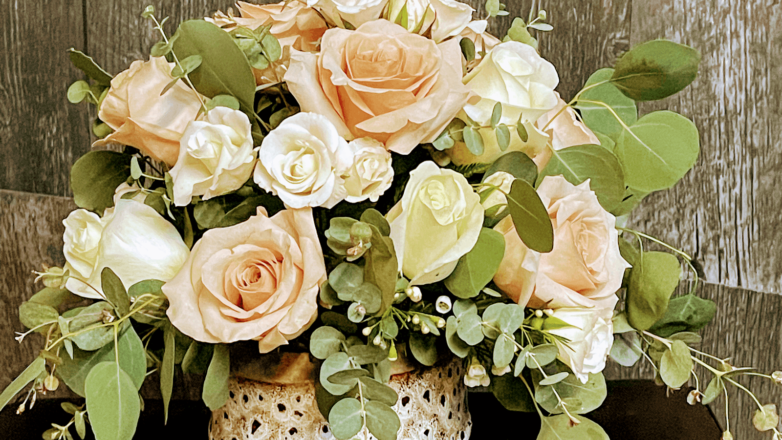 Michelle's House of Flowers & Gifts - Image 1