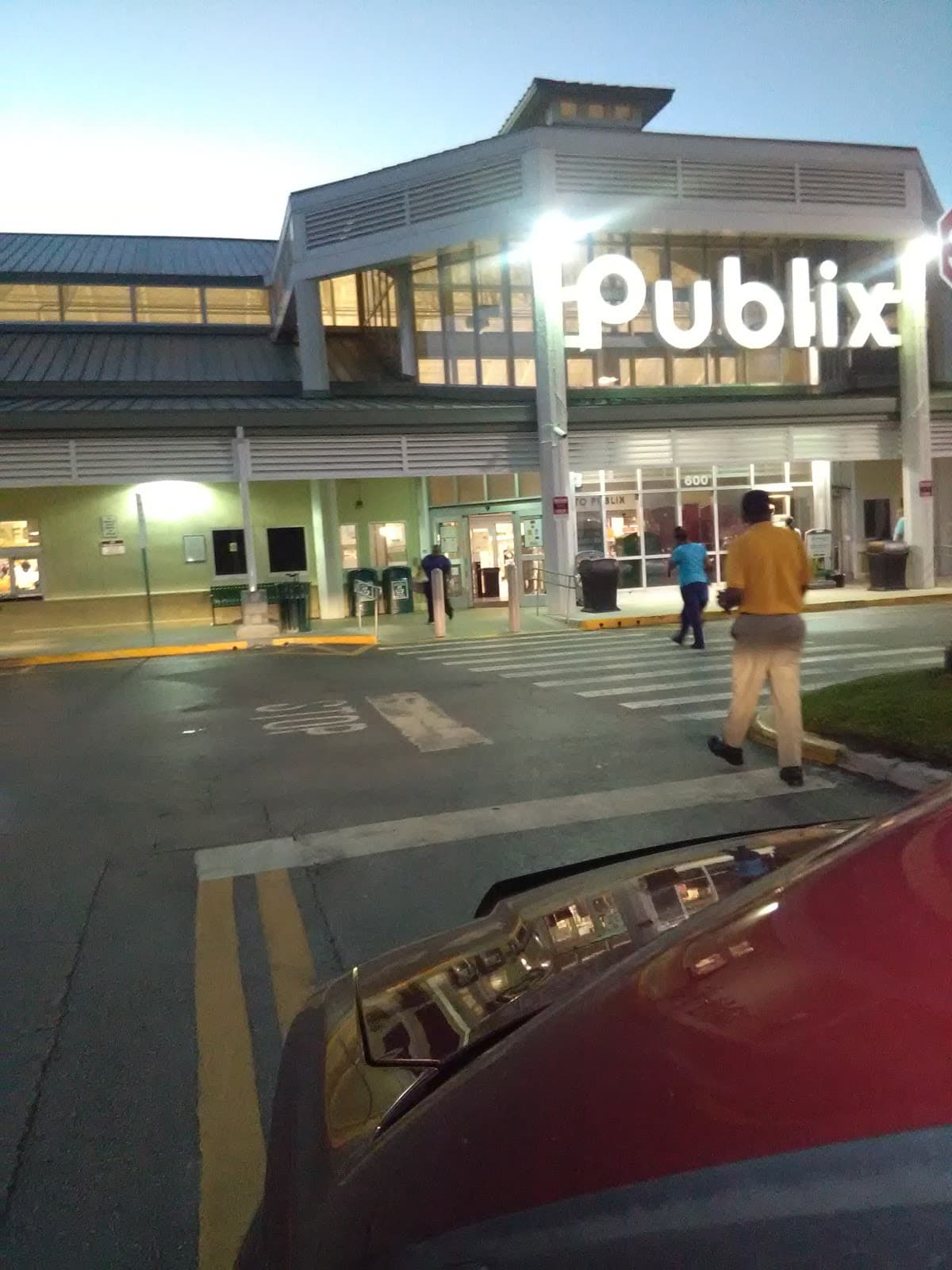 Publix Super Market at Pembroke Commons - Image 1