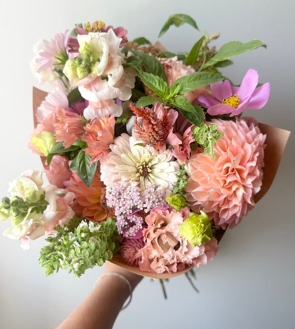 Wild Bunch Flower Farm - Image 1