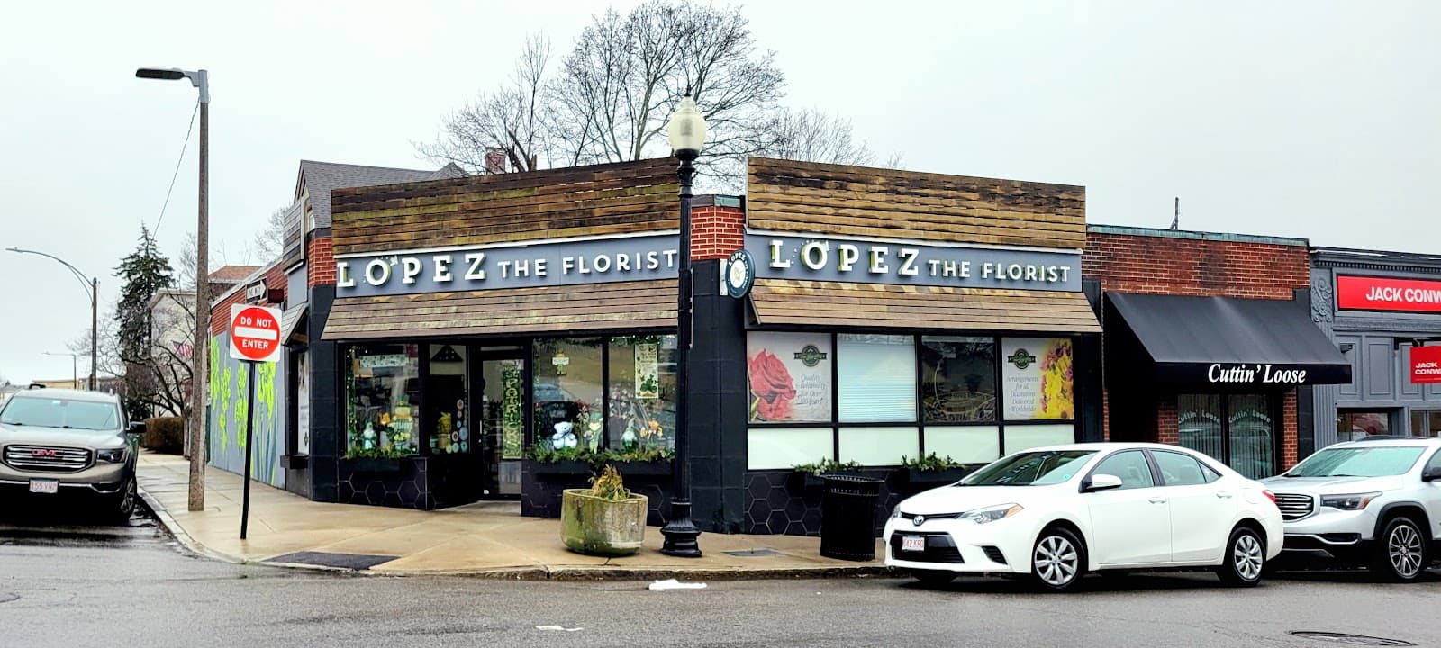 Lopez The Florist - Image 1